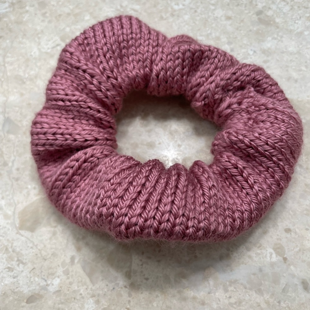 Pink knit scrunchie